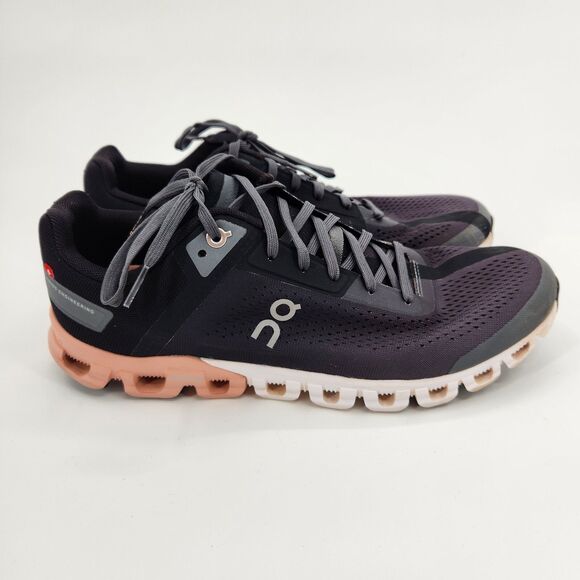 On Cloudflow Shoes Women Size 10 Gray Black Athletic Running Walking - Picture 1 of 9